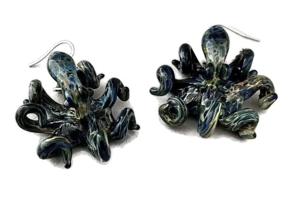 Glass Octopus Earrings with a Great Ocean Look great for your next BEACH PARTY with Silver Ear-wires